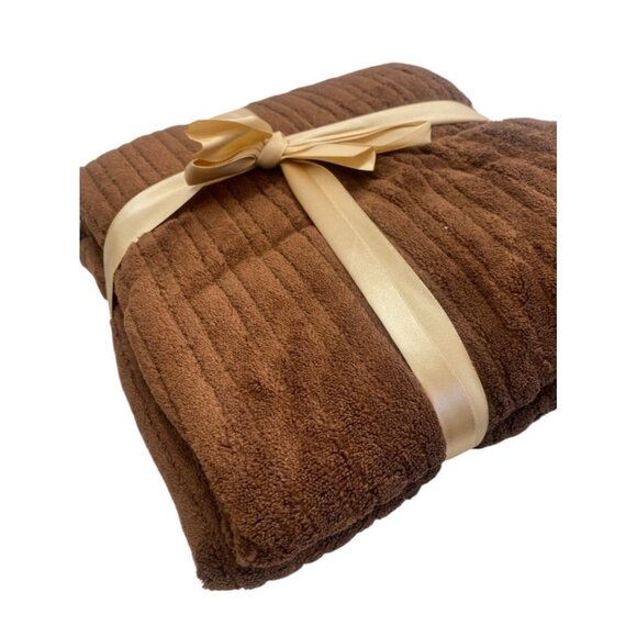 Brown Ribbed Throw Blanket Soft Fuzzy Gift Wrapped - Picture 3 of 7